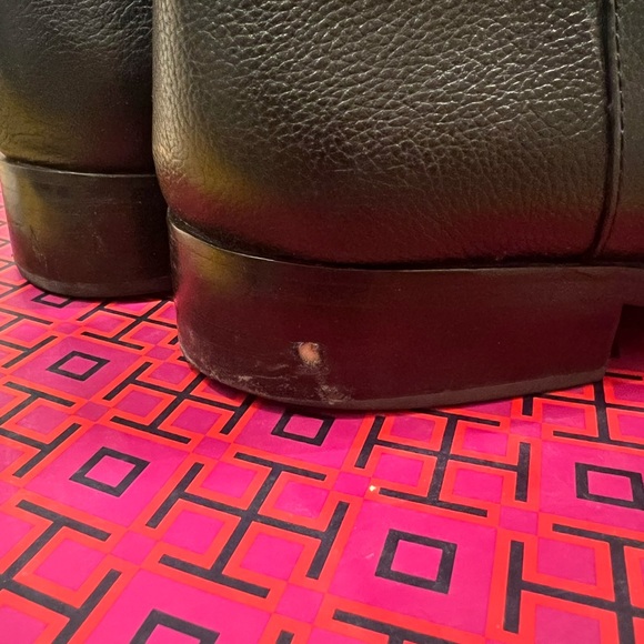 Tory Burch Hallie Black Leather Bootie 8 1/2 - Picture 5 of 8